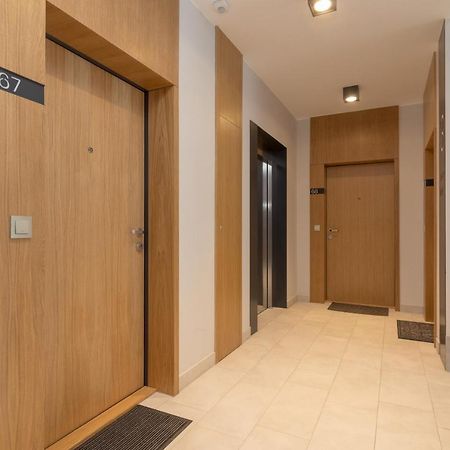 Warsaw Spire Stylish Apartament Екстер'єр фото